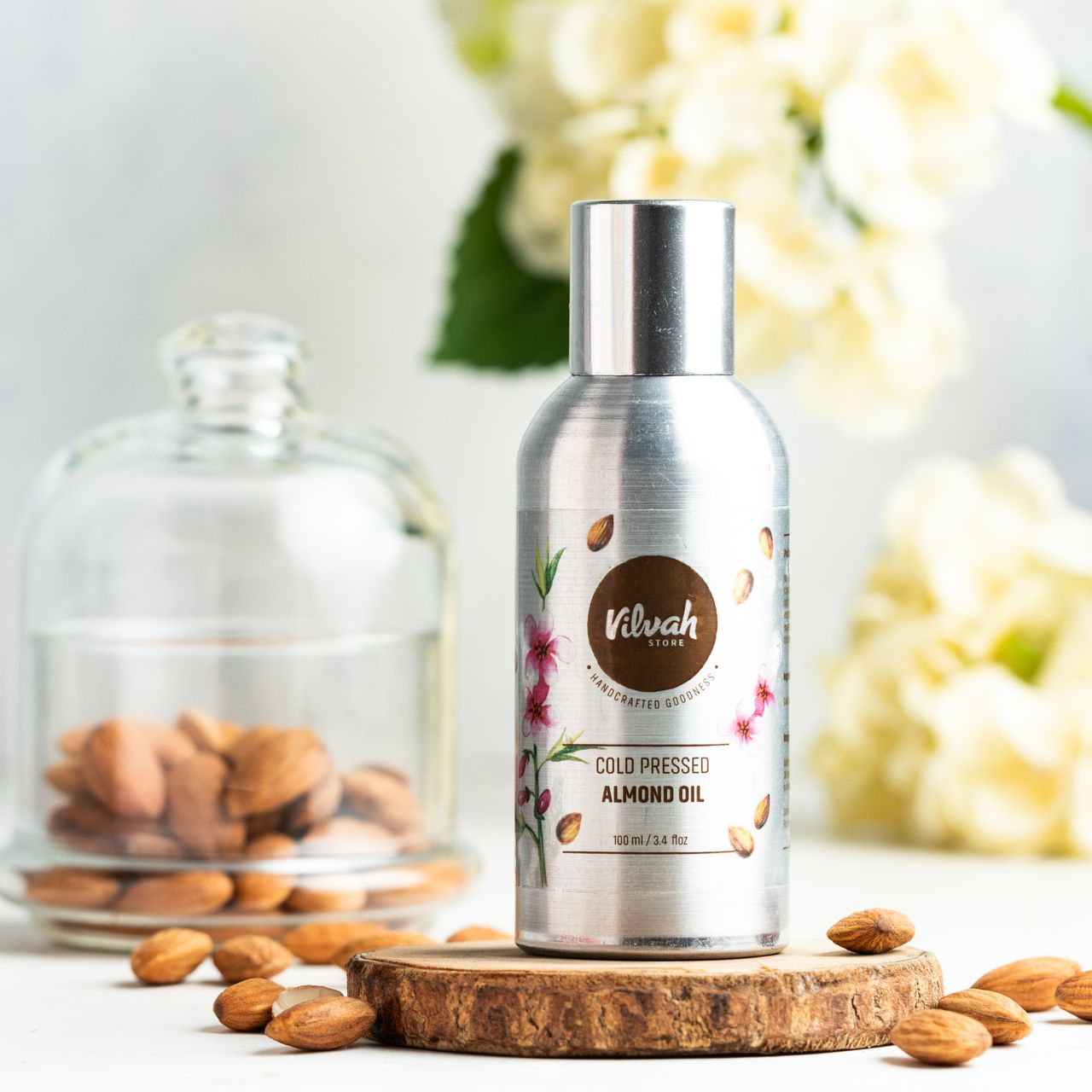 زيت البرتقال لا يستخدم بمفرده ويدمج معه زيت اللوز الناقل للحفاظ على صحة الخلايا