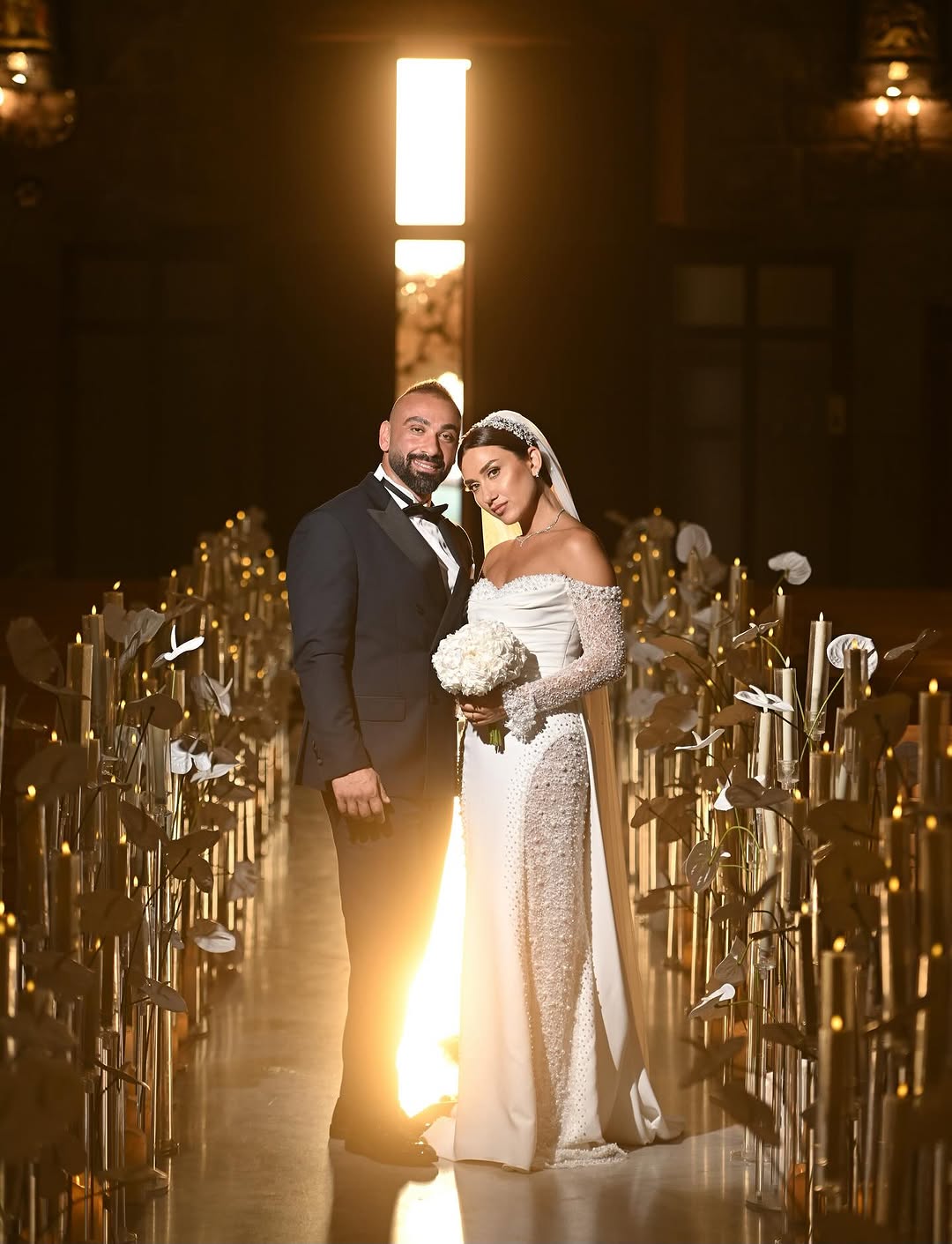 زينة الشموع على ممر العروسين_ الصورة من  Lebanese Weddings