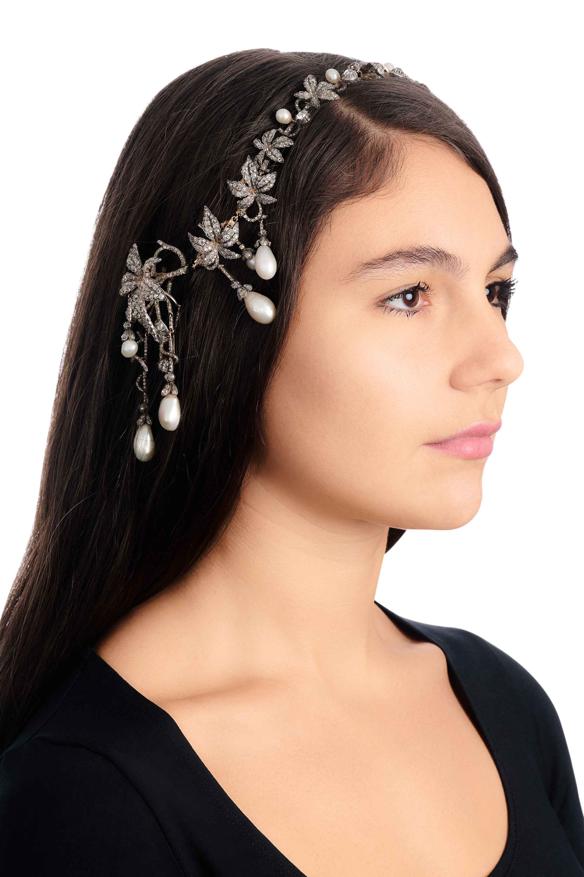 زينة شعر نادرة وذات أهمية تاريخية كبيرة من اللؤلؤ الطبيعي والماس