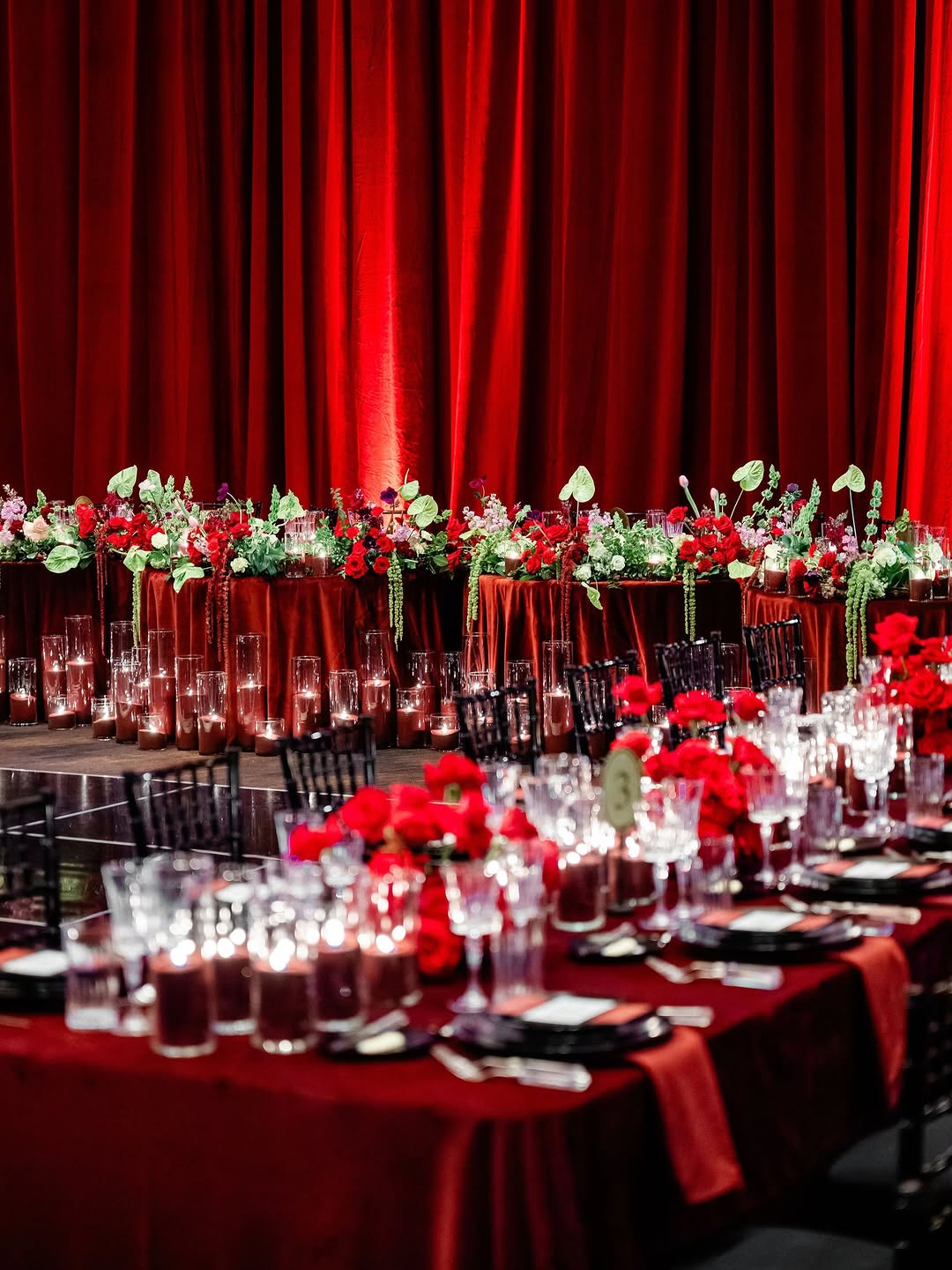 زينة ناعمة لحفل زفاف بسيط- من Kristen Marie Weddings