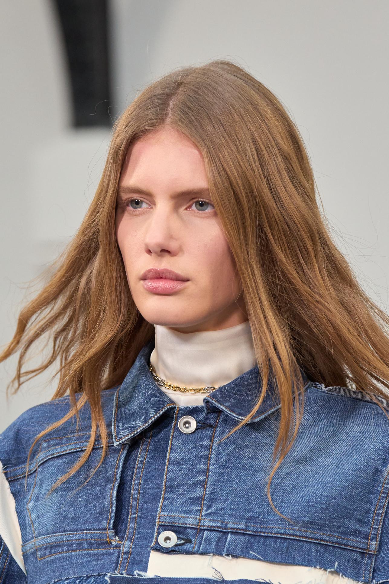 زيوت شعر حسب نوعه لاستعادة جماله وتألقه في فصل الشتاء