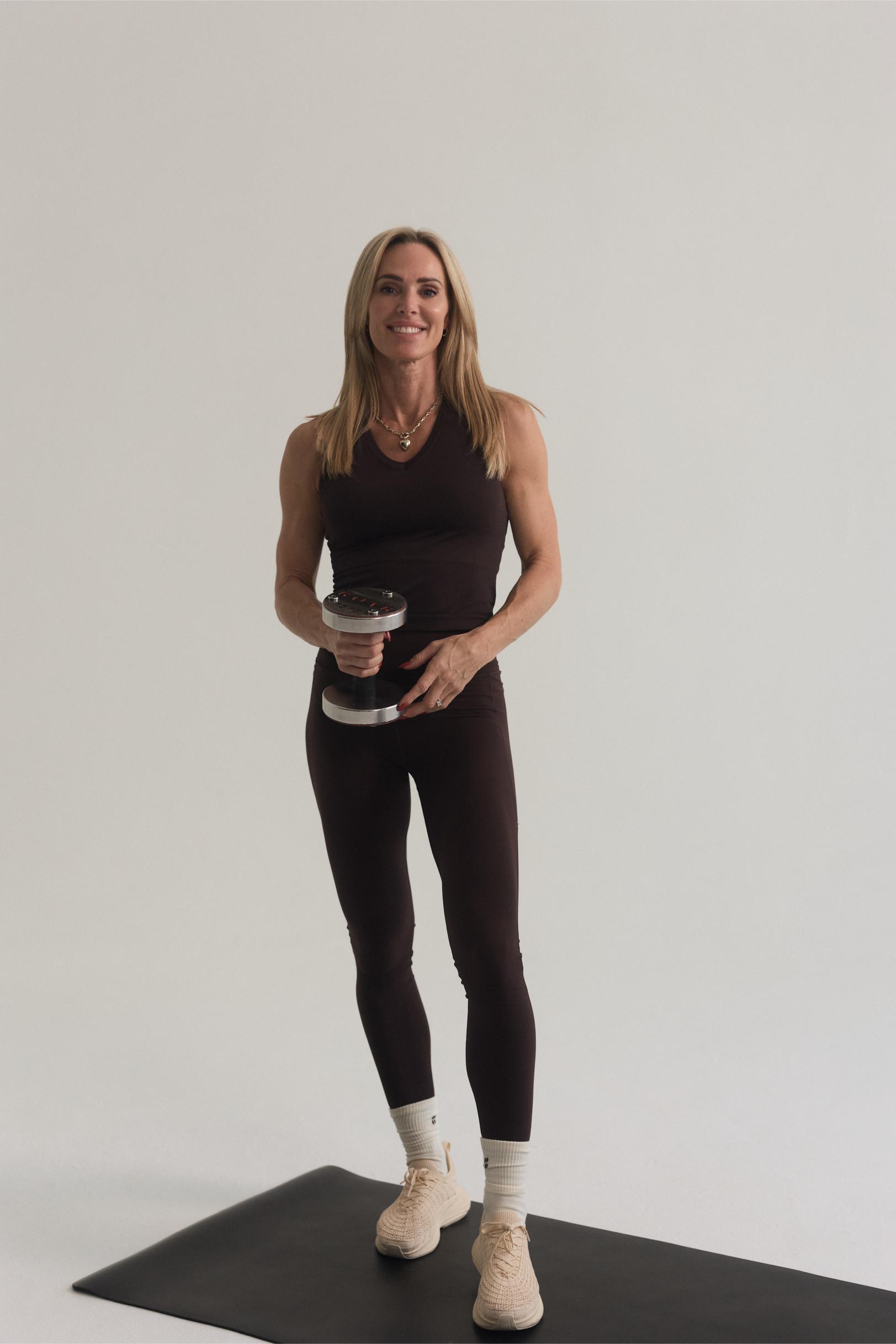 سارة ليندسي بطلة أولمبية ومؤسسة صالة Roar للألعاب الرياضية