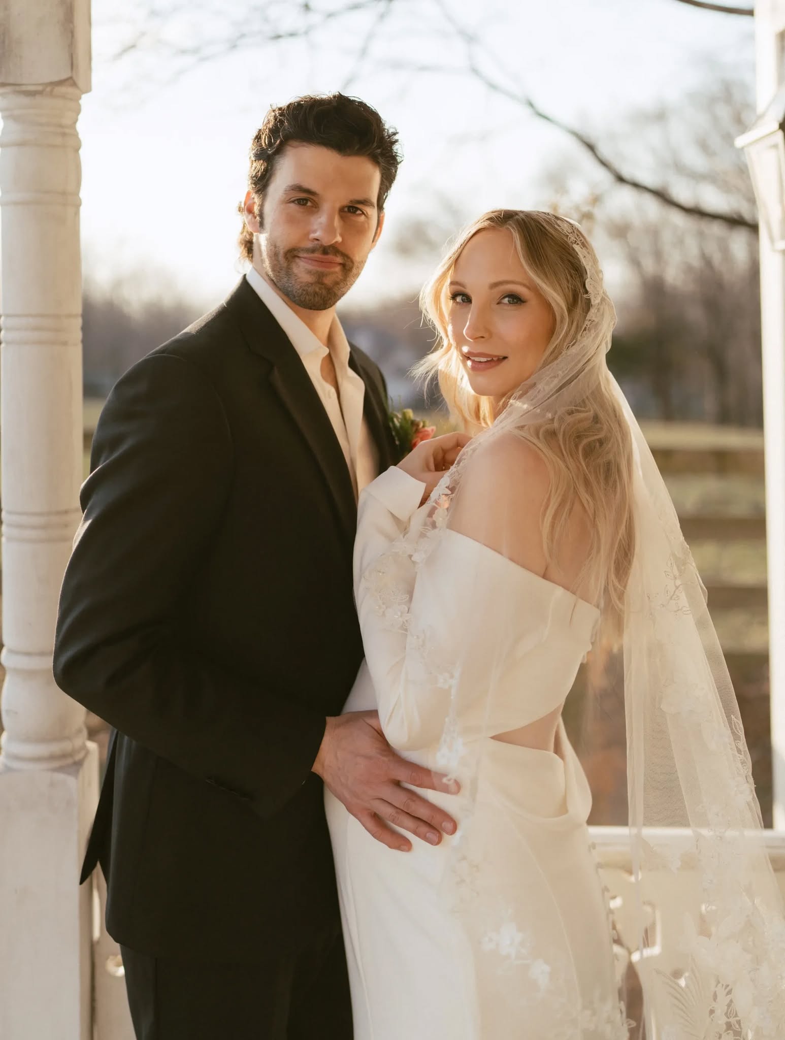 ستيفن كروجر Steven Kreuger وكانديس كينغ Candice King