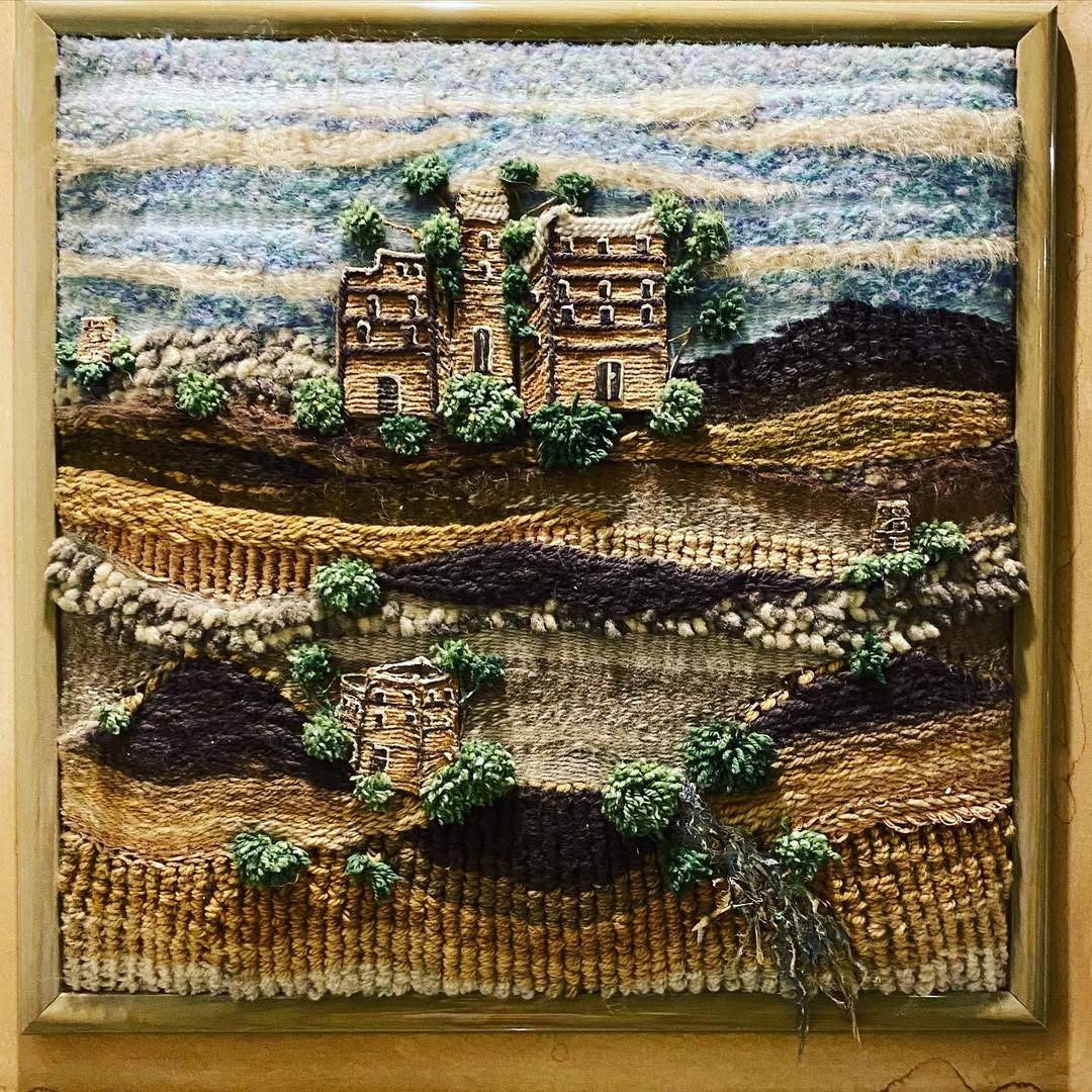 سجادة نسيج يدوية  من أعمال الفنانة أمل علم