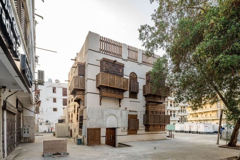 سحر التاريخ والتراث في جدة البلد