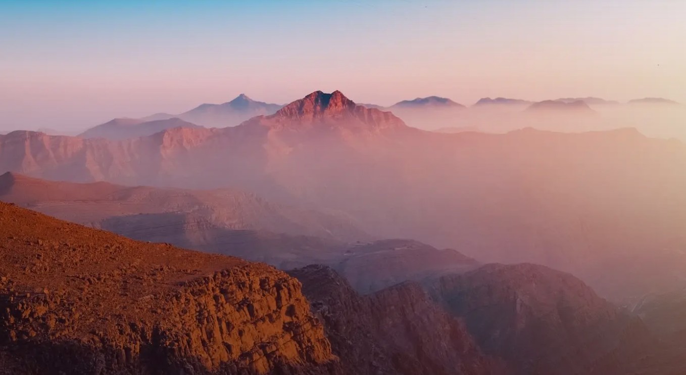 سحر المغامرة في جبل جيس 