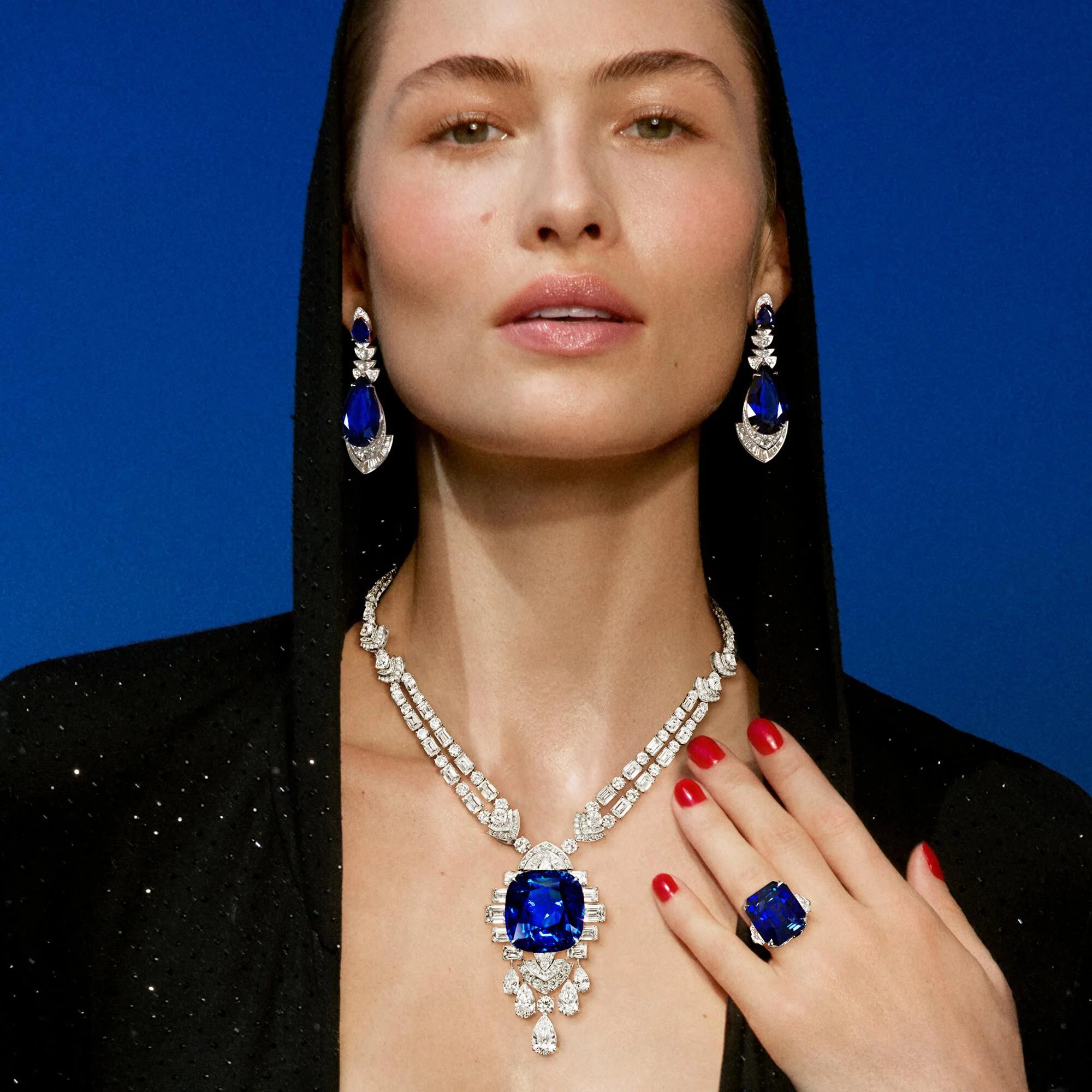 سحر الياقوت الأزرق في مجوهرات Graff