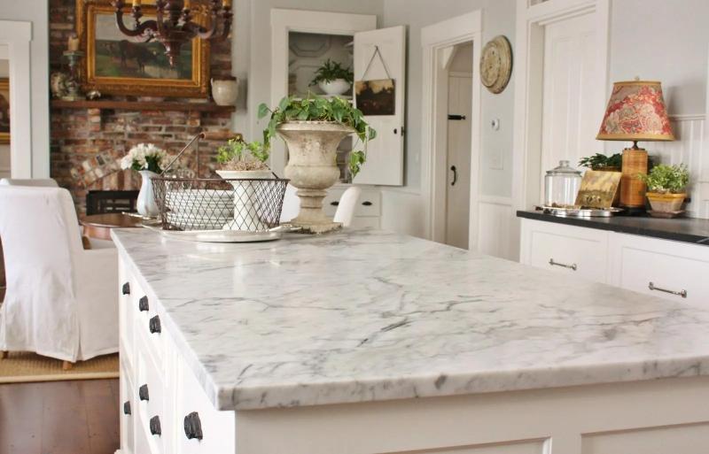 سطح عمل مطبخ من رخام كارارا  Carrara