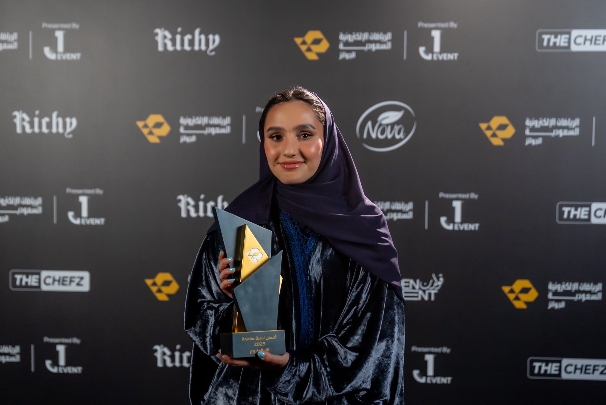 سعادة الجائزة في عيون البطلة السعودية تالا المزروع