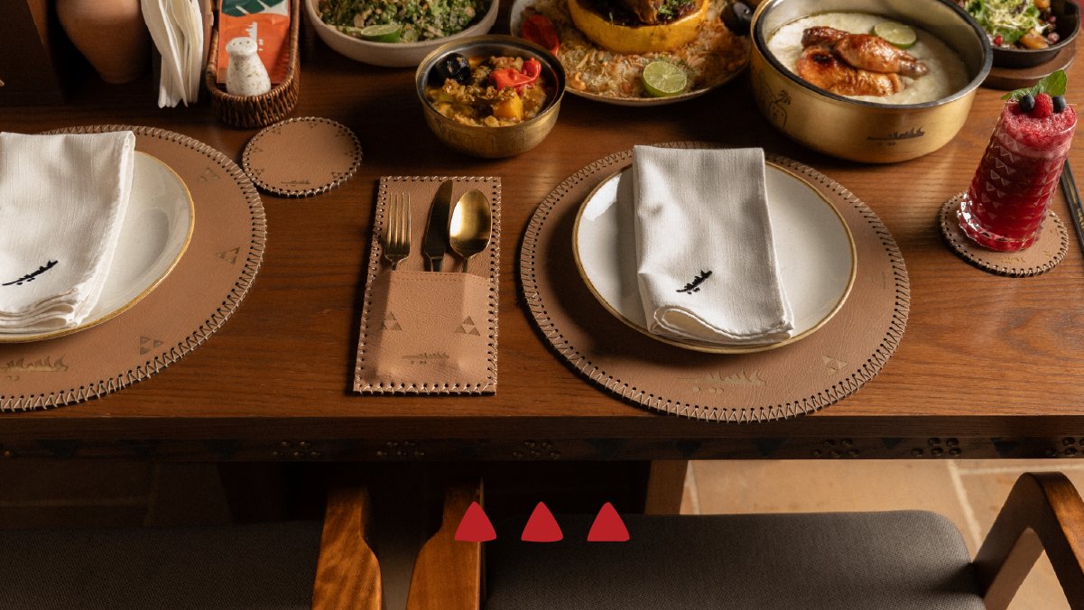 سفرة عامرة في مطعم عسيب وأجواء نجدية ساحرة