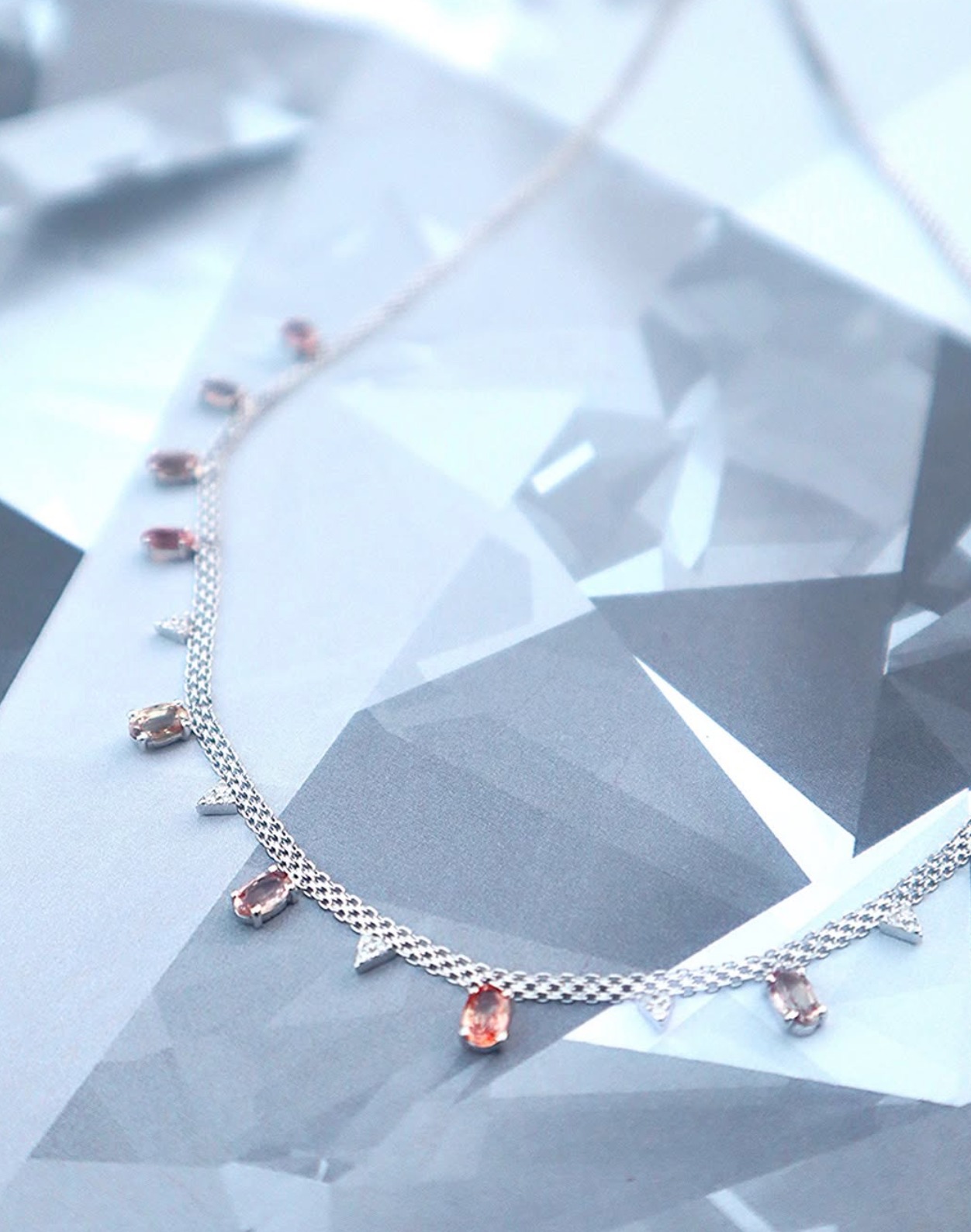 سلسال فريد من نوعه من علامة ريم السفاف