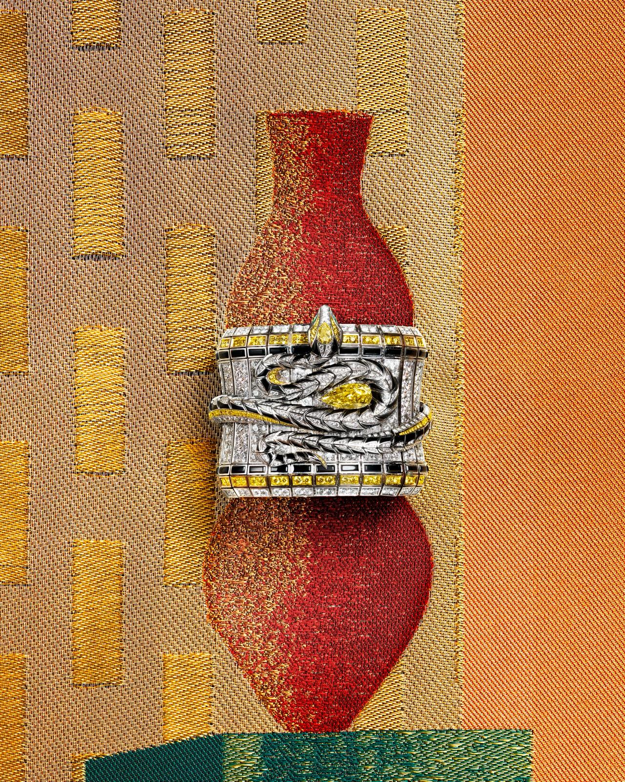 تداخل النفحة المعمارية مع تصاميم قطع بولغري الراقية