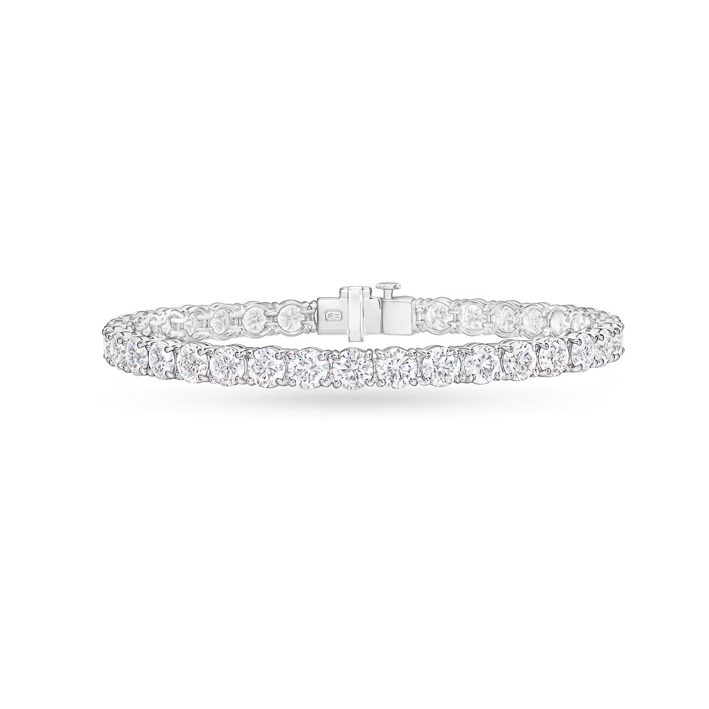 سوار تنس مرصع بالألماس من Harry Winston