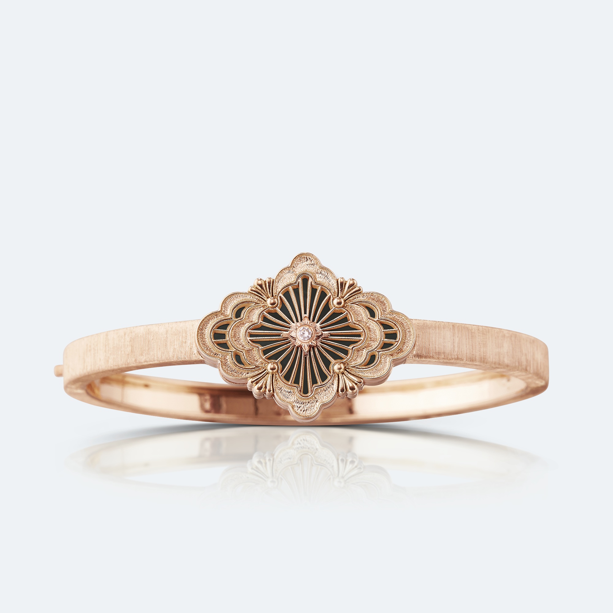 سوار ذهب من بوتشيلاتي Buccellati