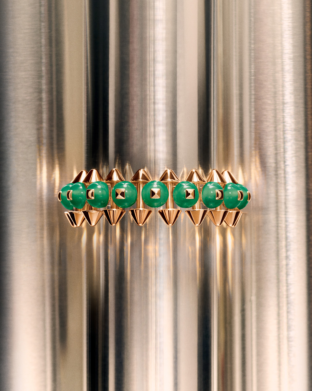 سوار فاخر من مجموعة Clash de Cartier