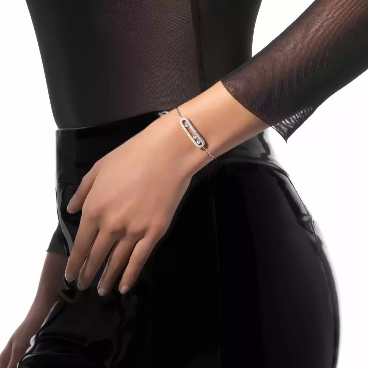 سوار من دار  Messika