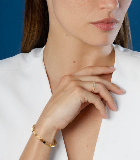 سوار Bee de Chaumet من الذهب الأصفر
