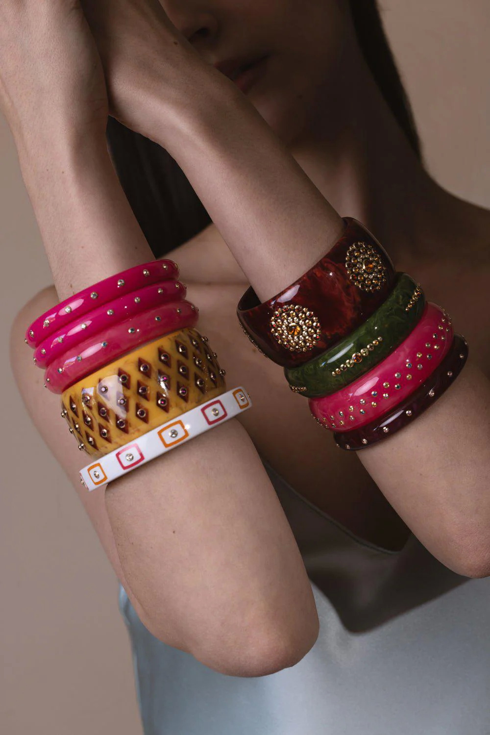 سوار Citrine Burgundy Bakelite من MARK DAVIS