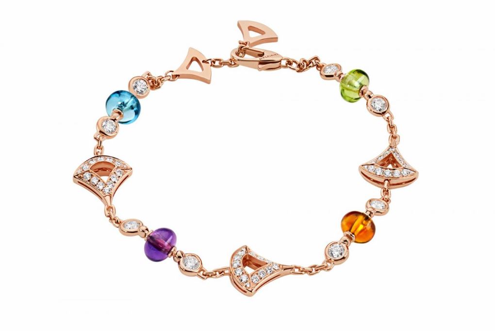 سوار Diva's Dream من بولغاري Bvlgari المرصعة بالزبرجد الأخضر والتورمالين والجمشت