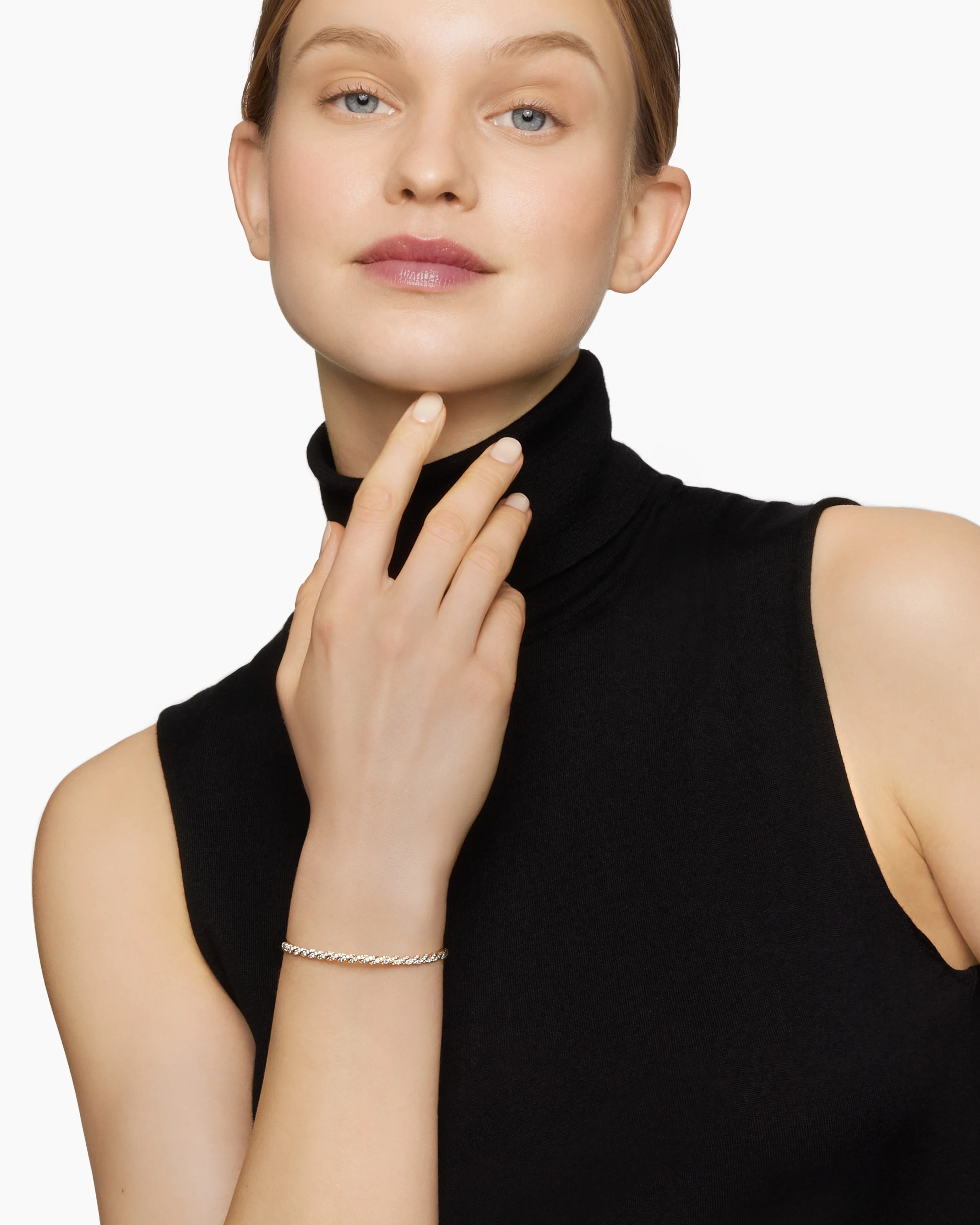 سوار Sculpted Cable Flex من David Yurman