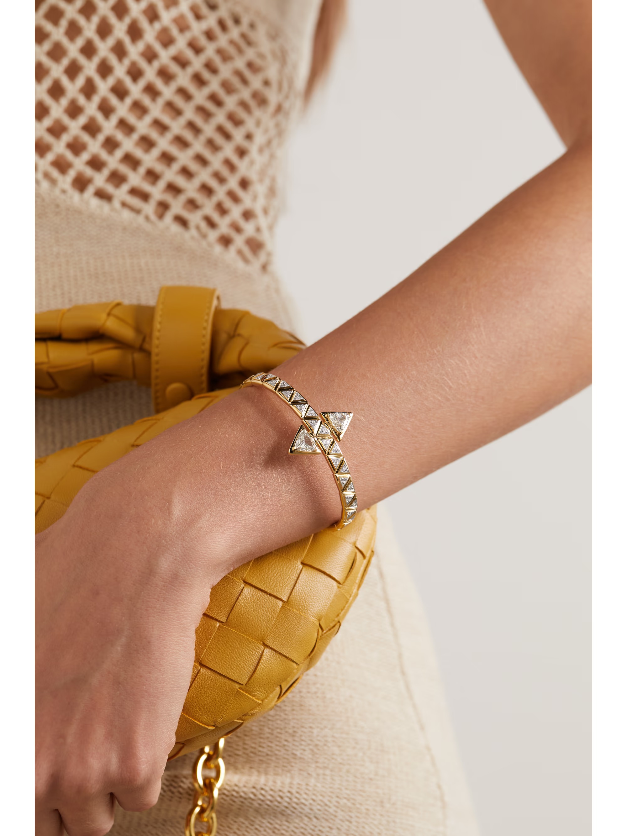 سوار Triangoli Doppia Freccia من  MARINA B