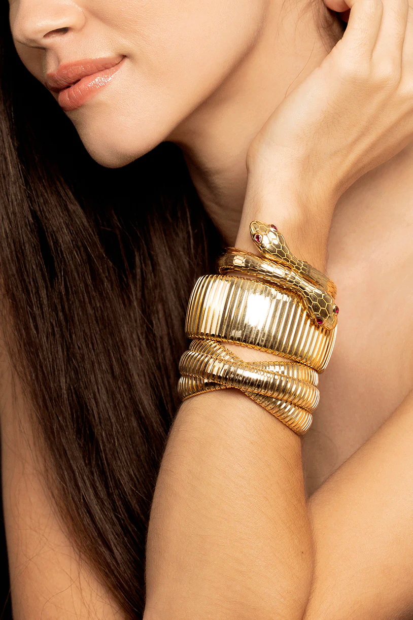 سوار Wide Flat Golden Cuff من SIDNEY GARBER