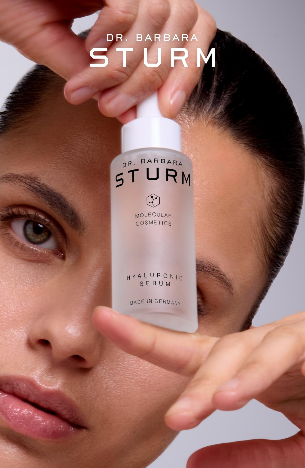 سيروم الهيلارونيك الجديد من علامة DR. BARBARA STURM