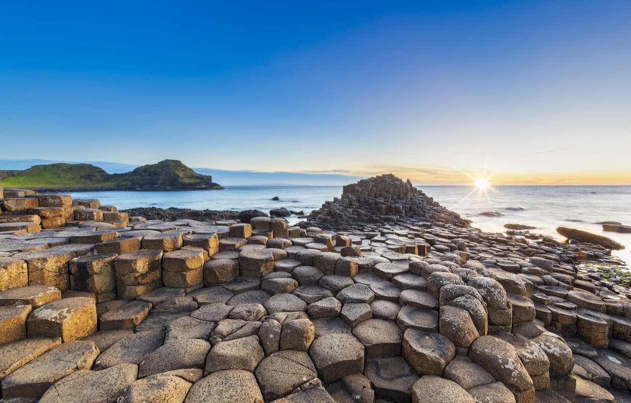 شاطئ جسر العمالقة Giants Causeway Beach، أيرلندا الشمالية