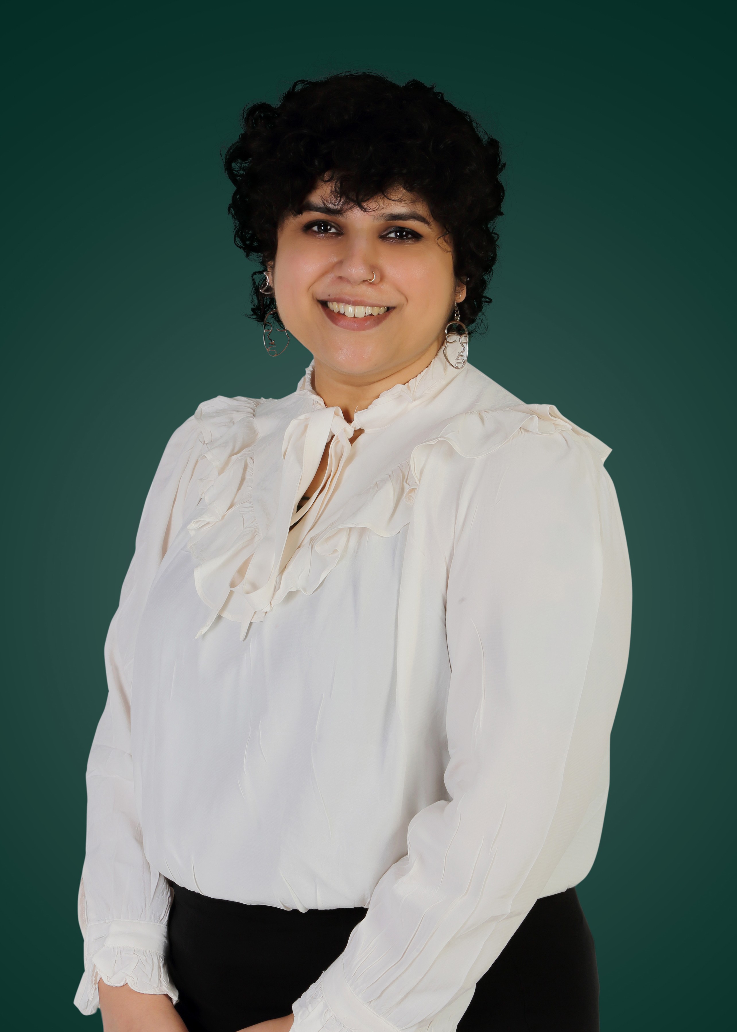 شراف شانكار، أخصائية نفسية مرخصة من CDA، Peninsula Psychology