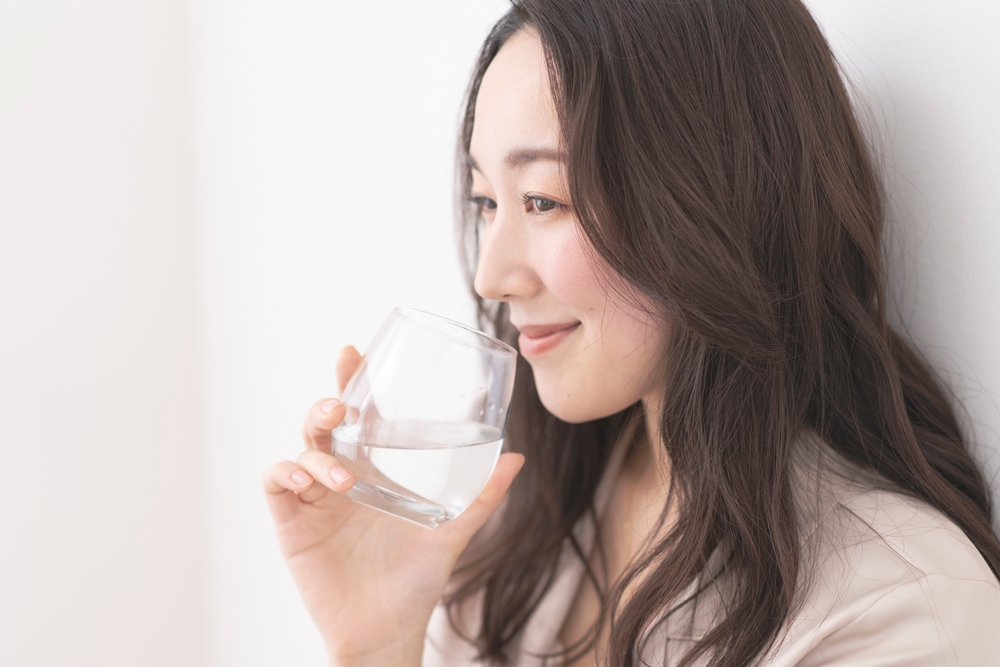 شرب الماء يدعم التنقية الطبيعية داخل الجسم