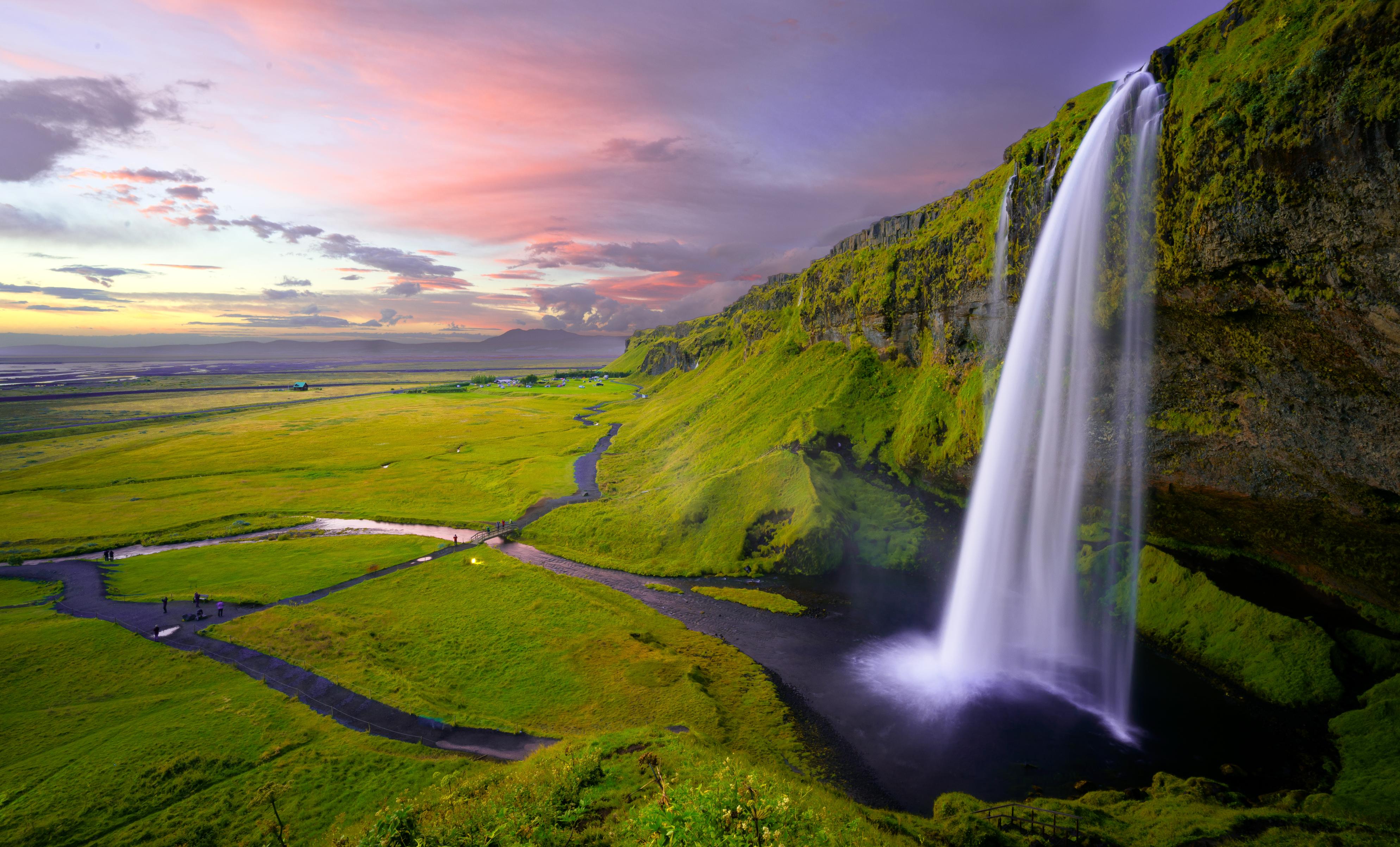شلال سيلجالاندزفوس Seljalandsfoss