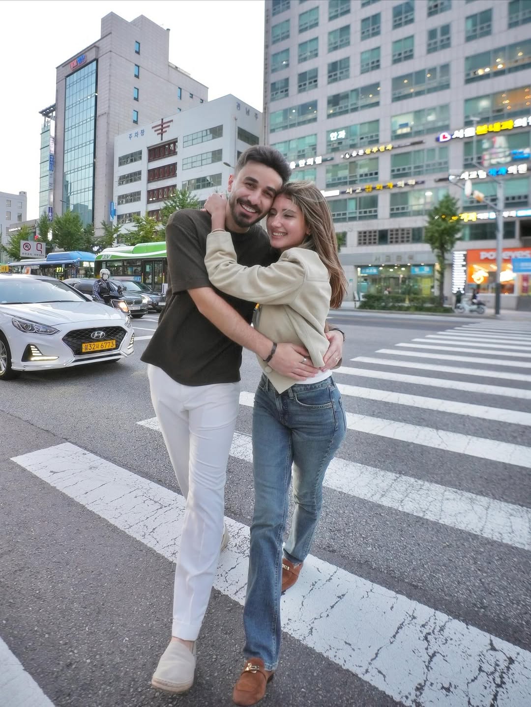 شهر عسل مستمر بين شيرين بيوتي وأسامة مروة