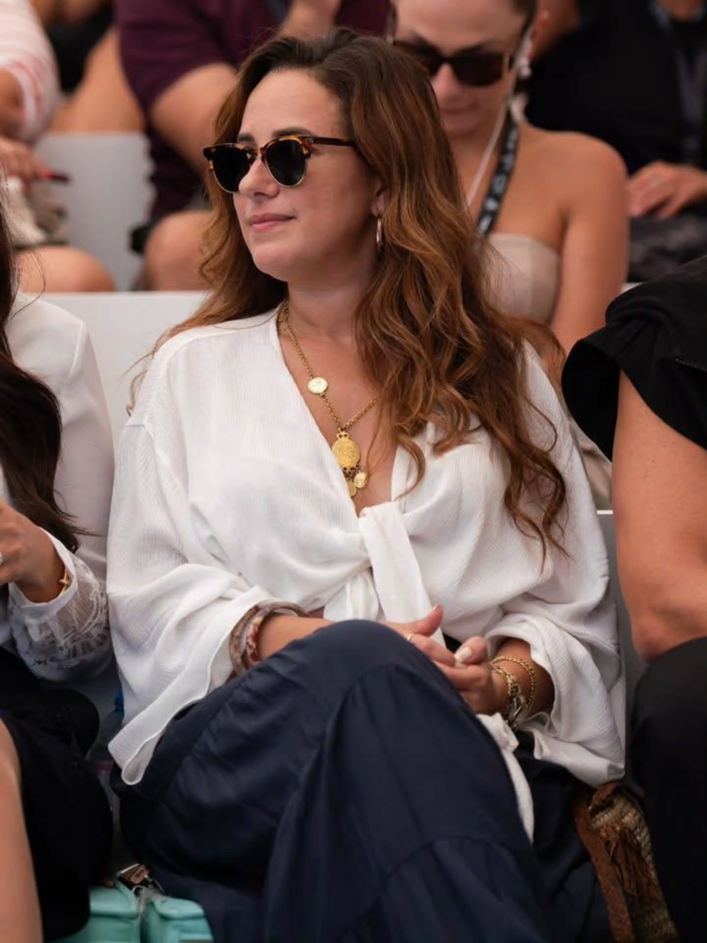 شيري عادل بصيحة تكديس المجوهرات