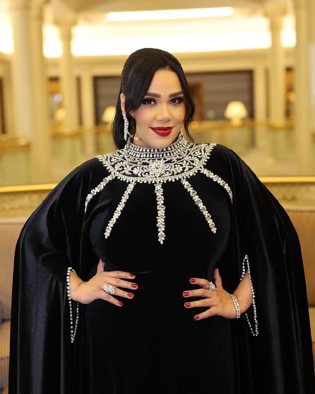 شيماء سيف بمجوهرات مرصّعة بالألماس الفاره من دار داماس Damas 