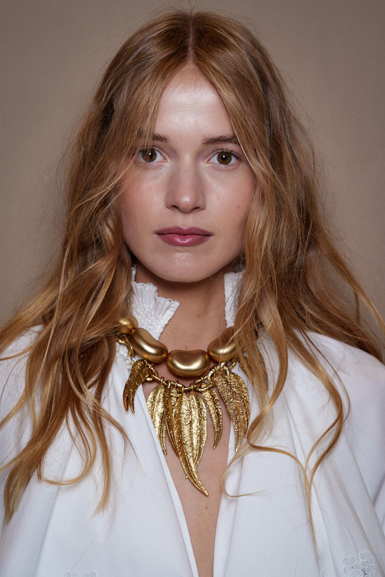 شامبو مغذي لفروة الرأس والاطراف