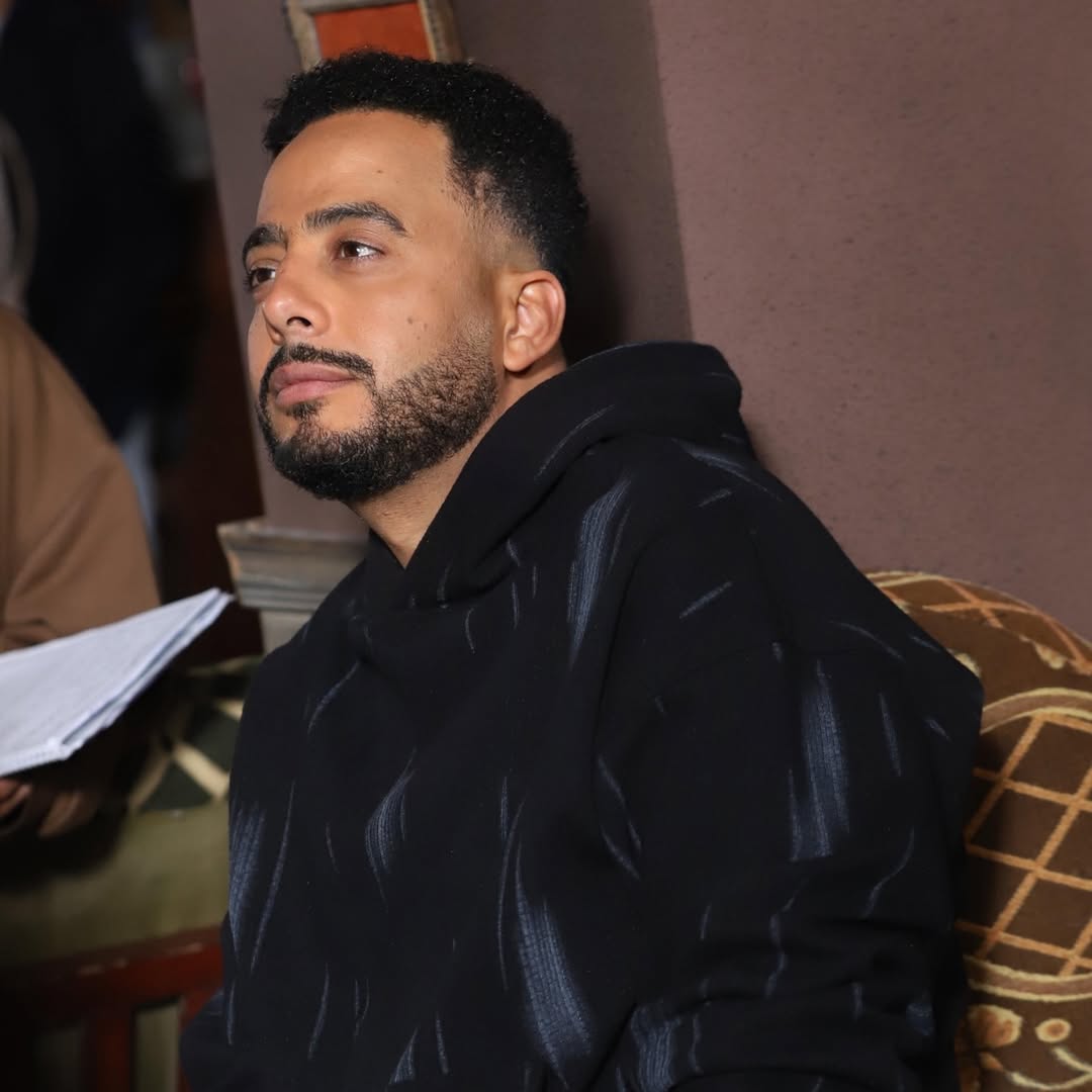 صفون يحاول إنقاذ أسرته وعلي كلاي