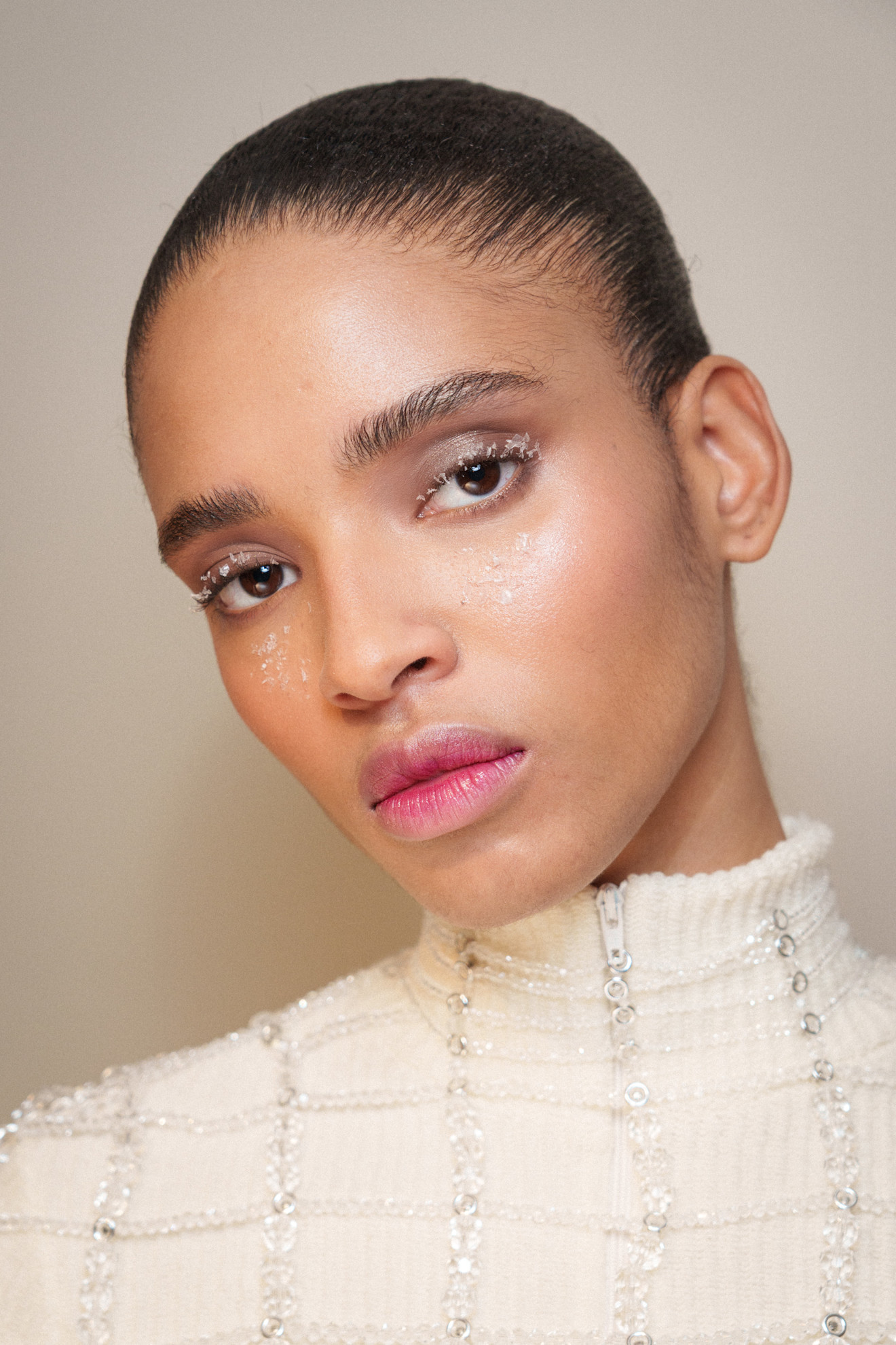 صيحات الرموش الطويلة والمعكوفة من دار Weinsanto