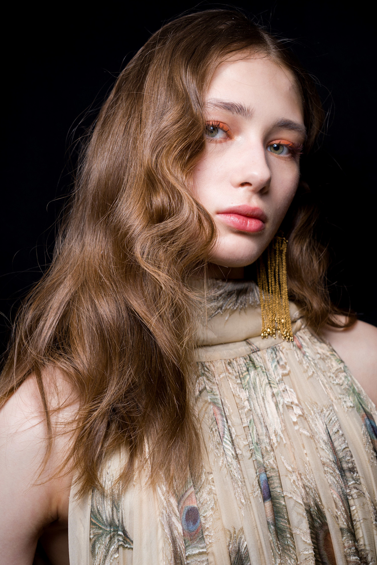 صيحة المكياج المرجاني العصري