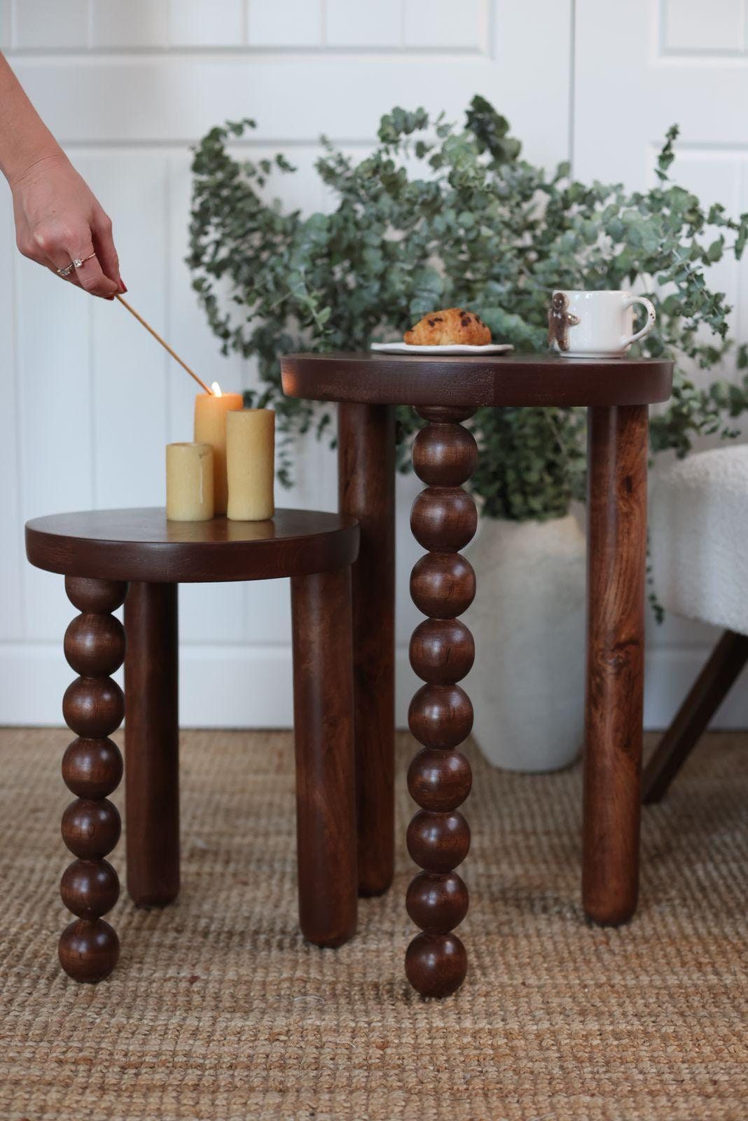 طاولات جانبية خشبية