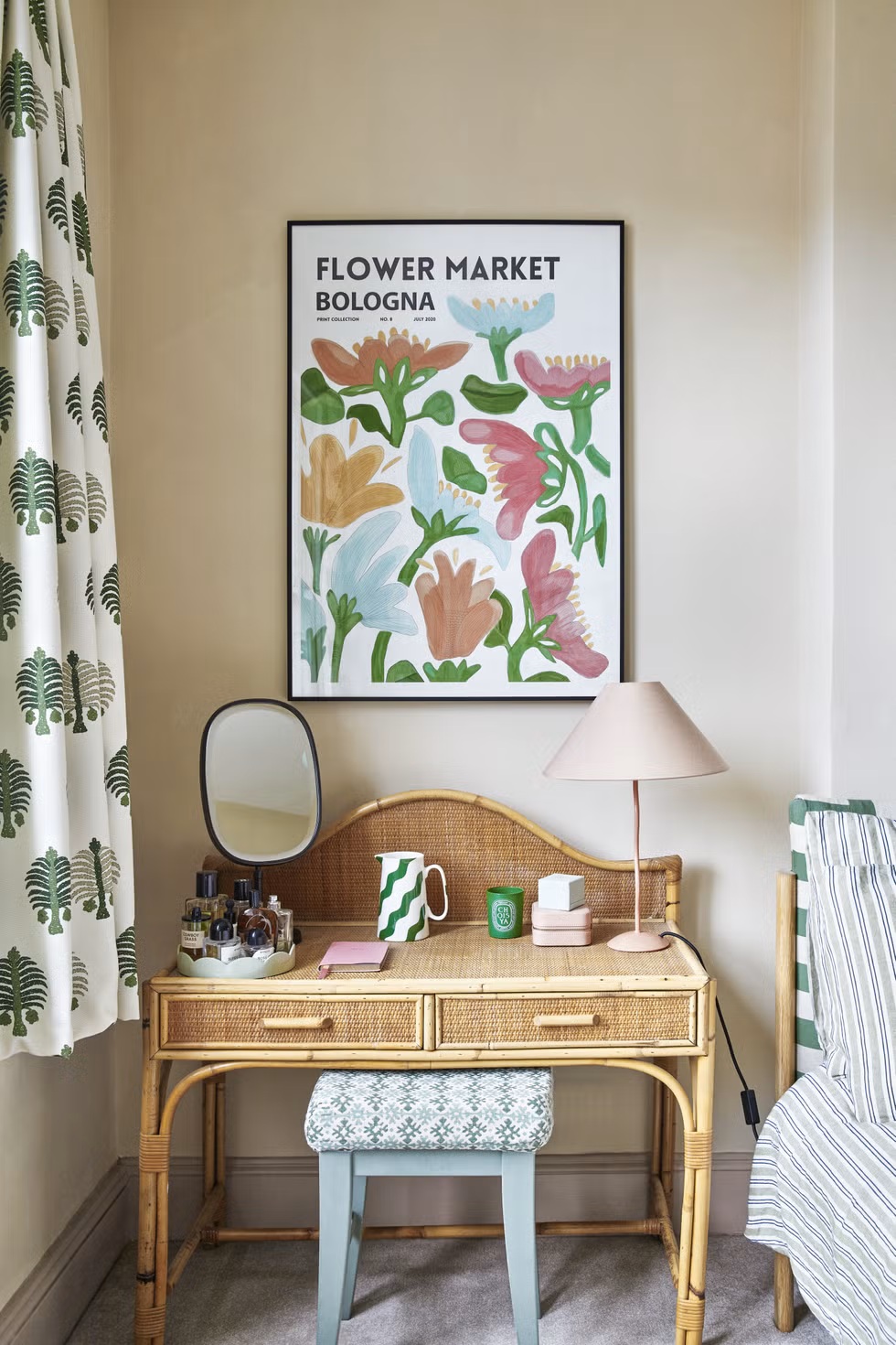 طاولة جانبية فينتدج من الخوص