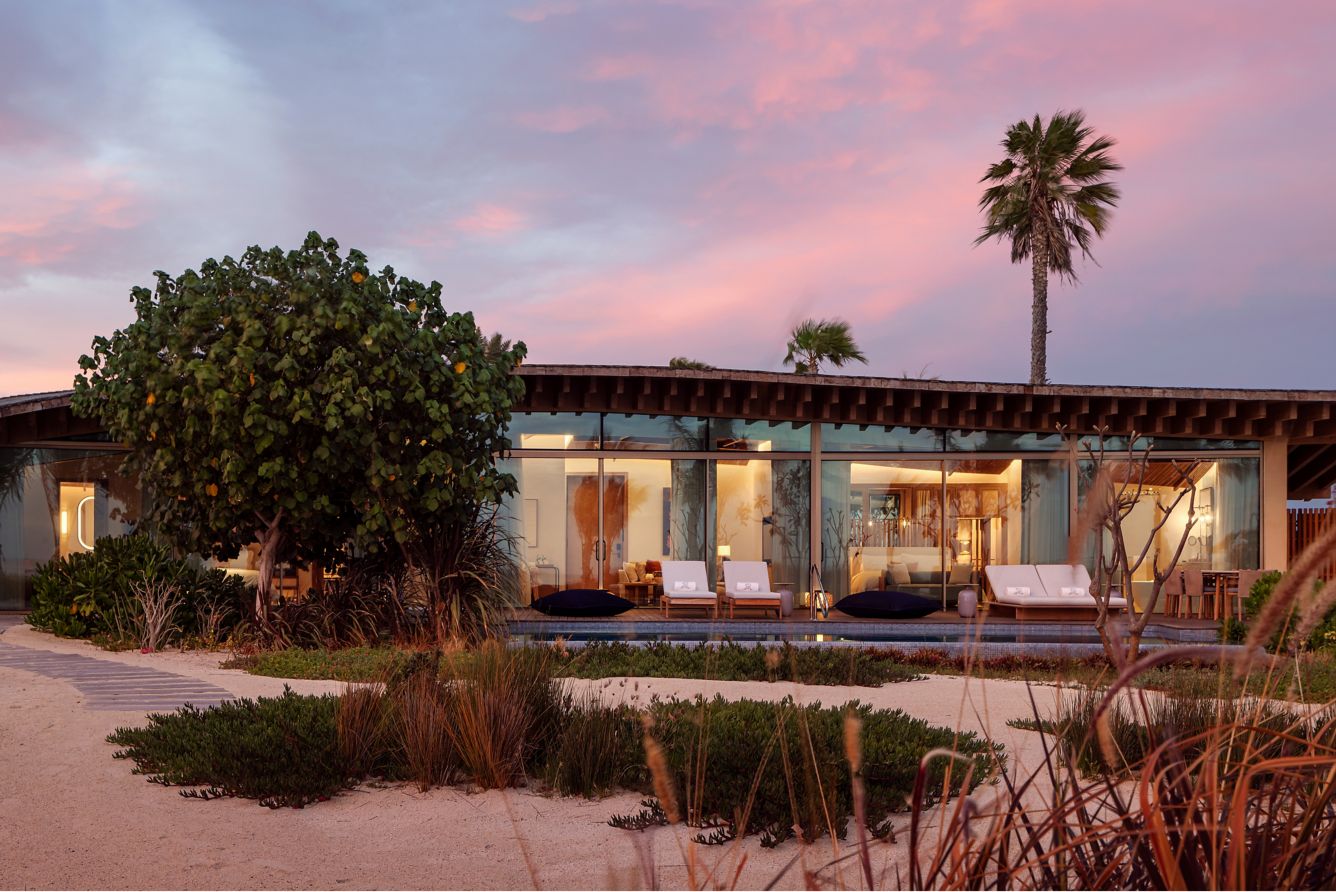 طبيعة استثنائية في منتجع سانت ريجيس – البحر الأحمر