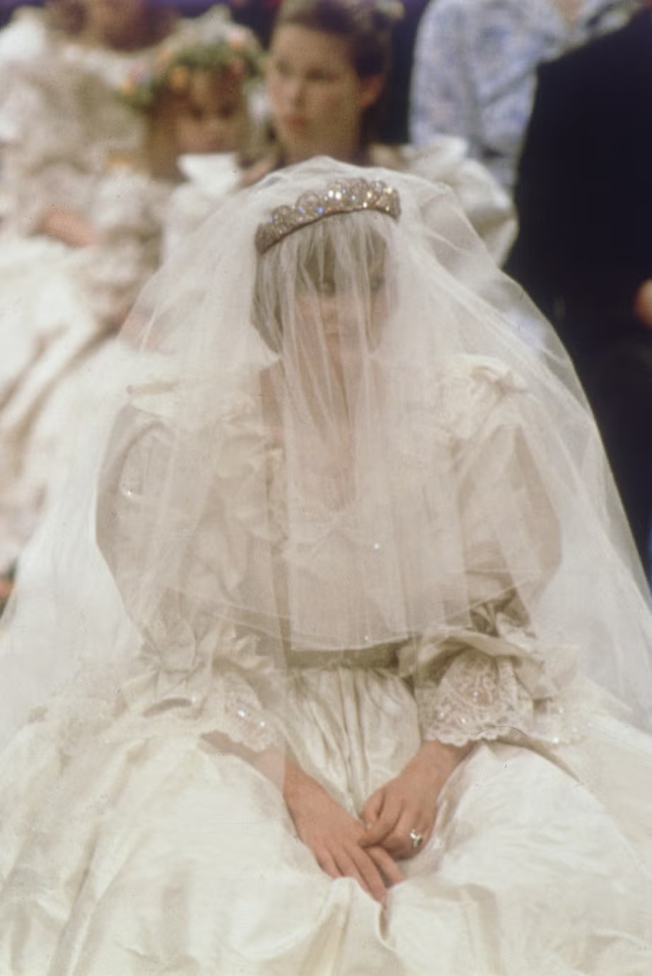 طرحة زفاف الأميرة ديانا Princess Diana