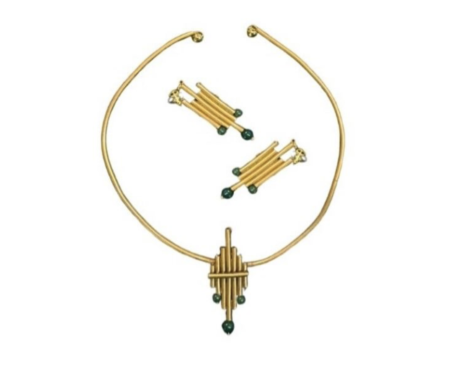 طقم حلق وعقد باسم مهابة من مشروع أهزوجة