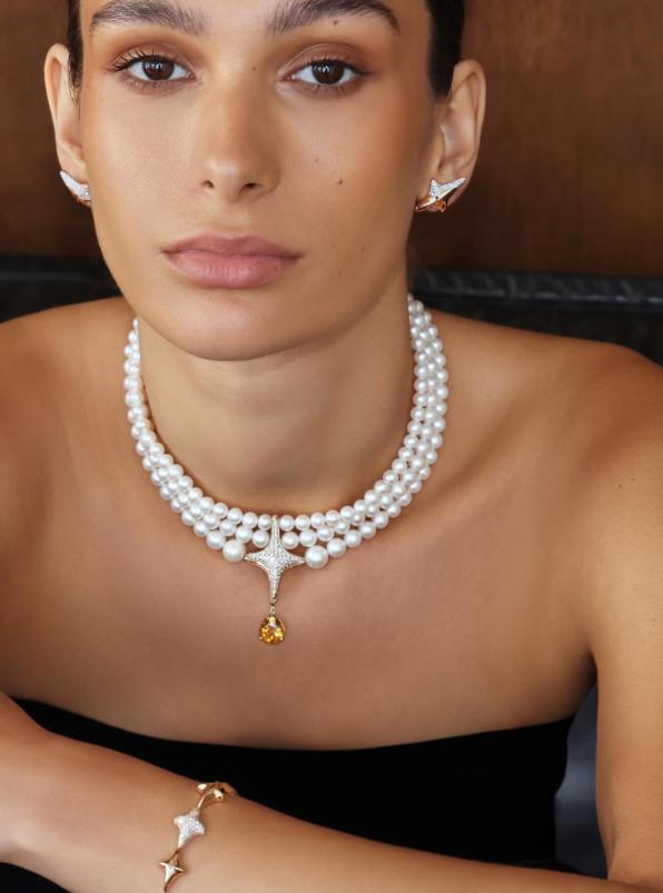 طقم من اللؤلؤ والذهب والألماس من تصاميم Ofa Jewelry