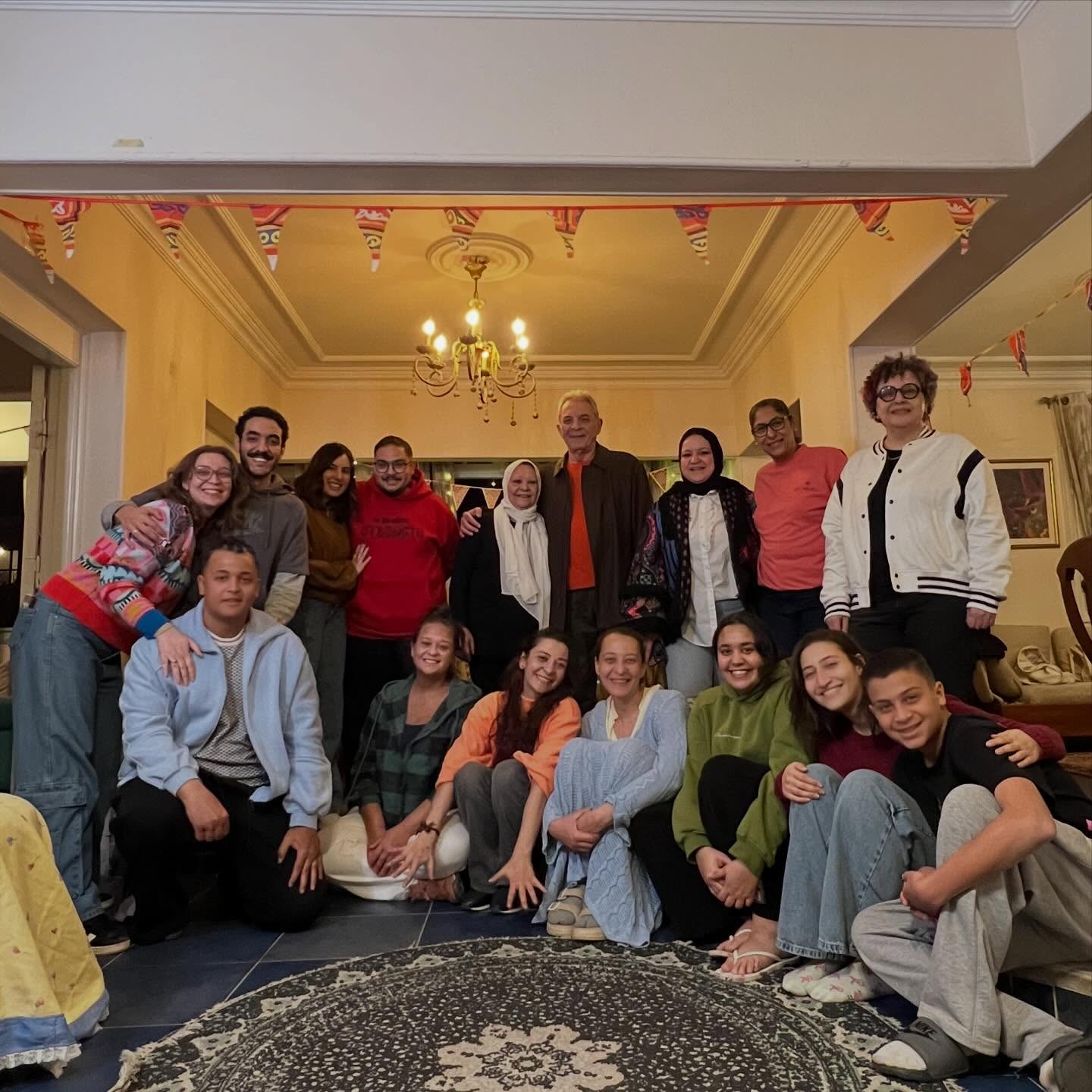 ظهور متكرر لعائلة الفنان محمود حميدة