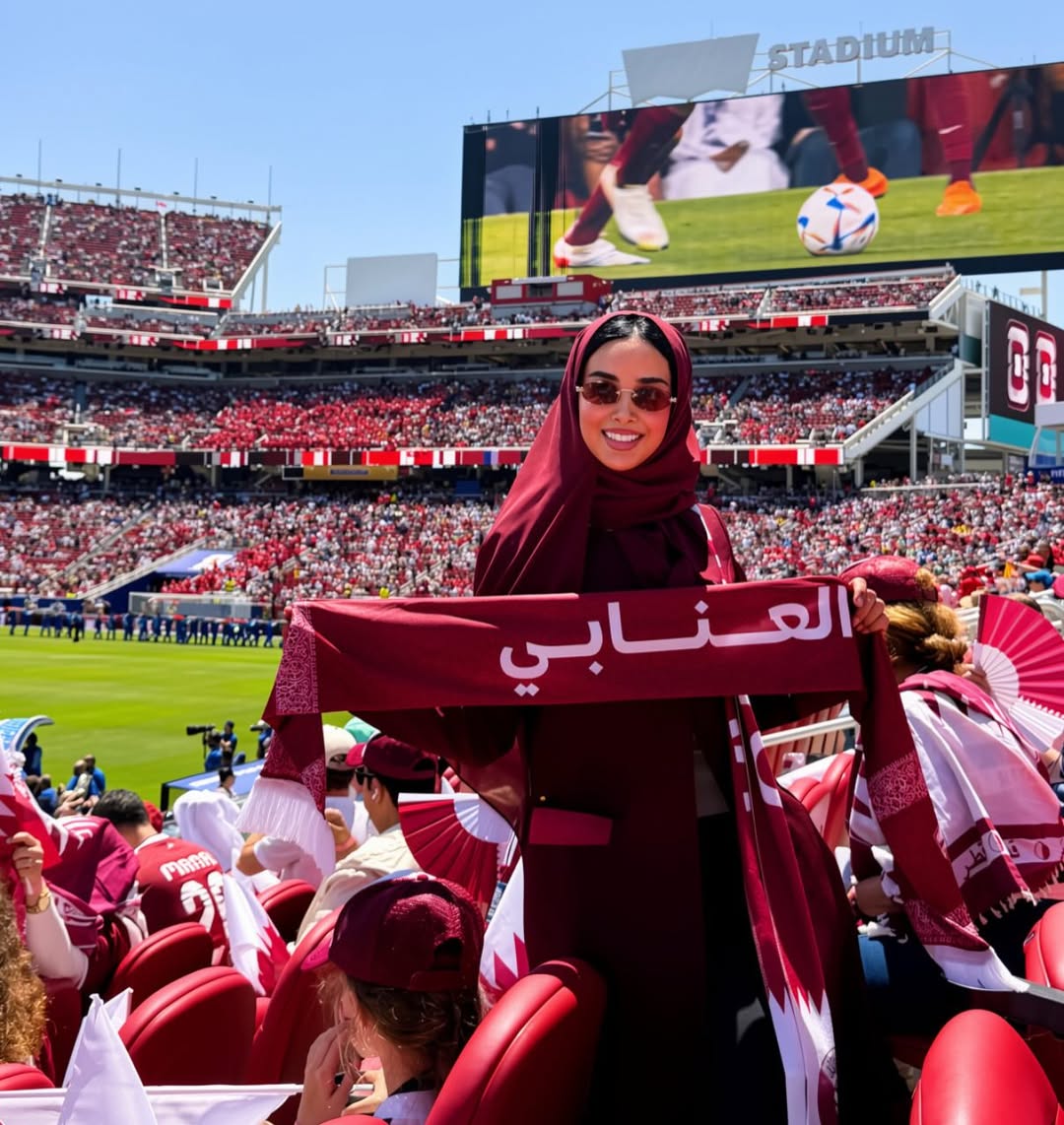 عائشة علي تساند قطر من المدرجات