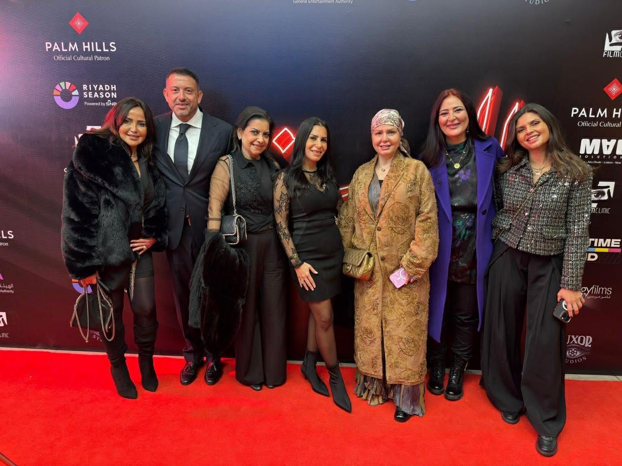 عائلة أم كلثوم تجتمع لمشاهدة فيلم "الست"