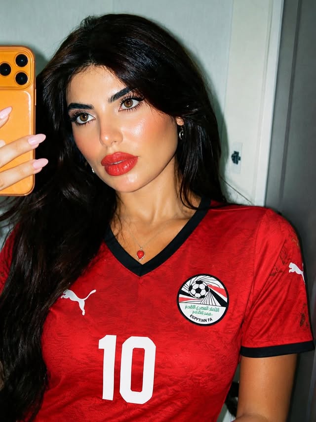 عارضة الأزياء المصرية رانيا يونس صورة من انستغرامها