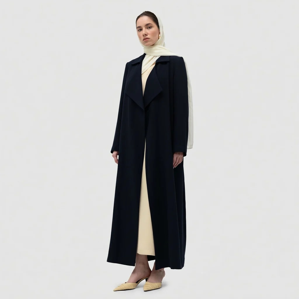 عباءة بليزر من العلامة Bouguessa