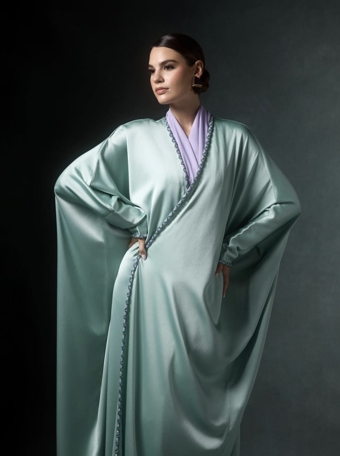 عباءة من العلامة Hania Collection